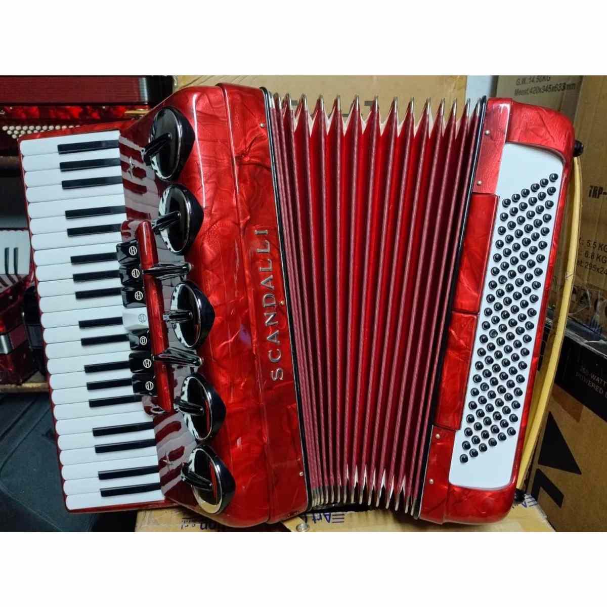 Scandalli fisarmonica 120 bassi, usata
