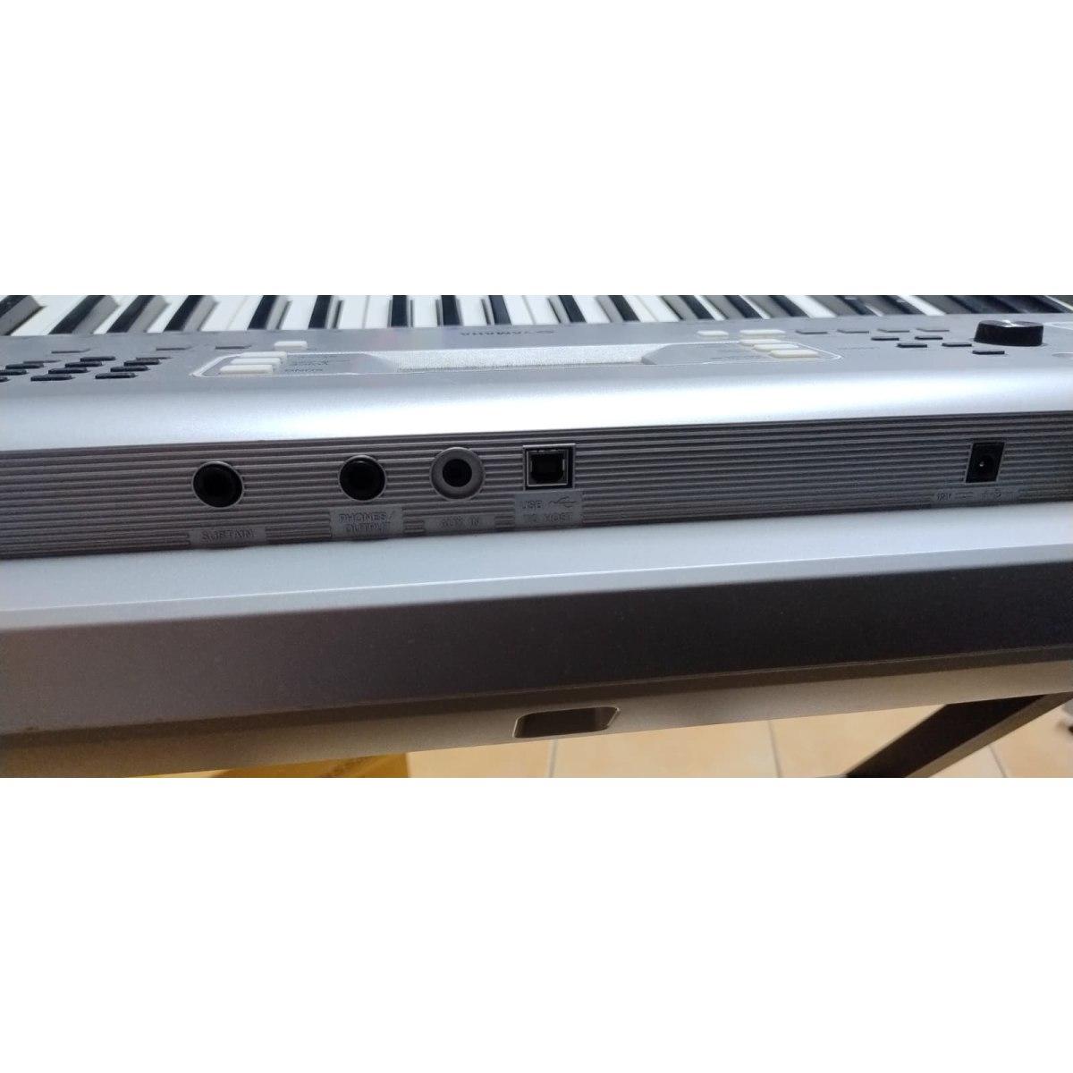 Yamaha YPT 360 Tastiera 61 tasti, usata
