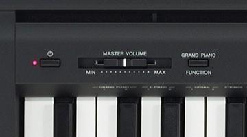 YAMAHA P45 pianoforte digitale 88 tasti pesati + supporto in legno
