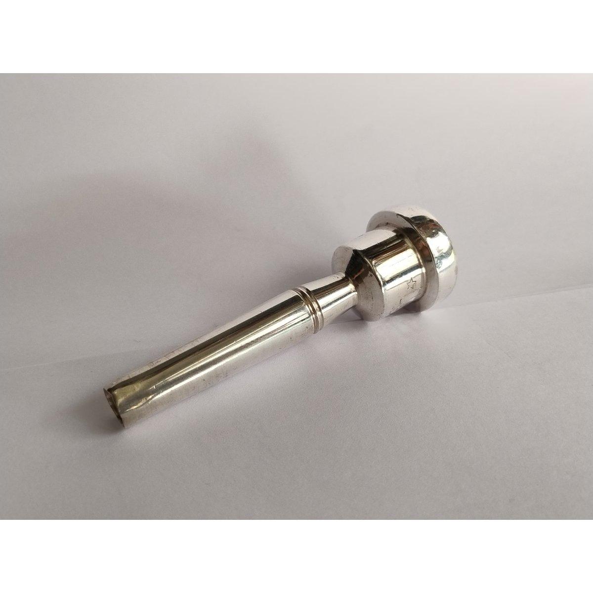 Bruno Tilz mod. Usa 18 Bocchino per tromba, usato