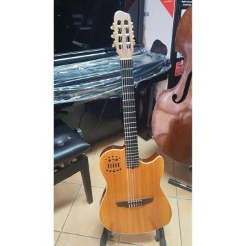 Godin Multiac 1994 made in canada usata completa di custodia originale