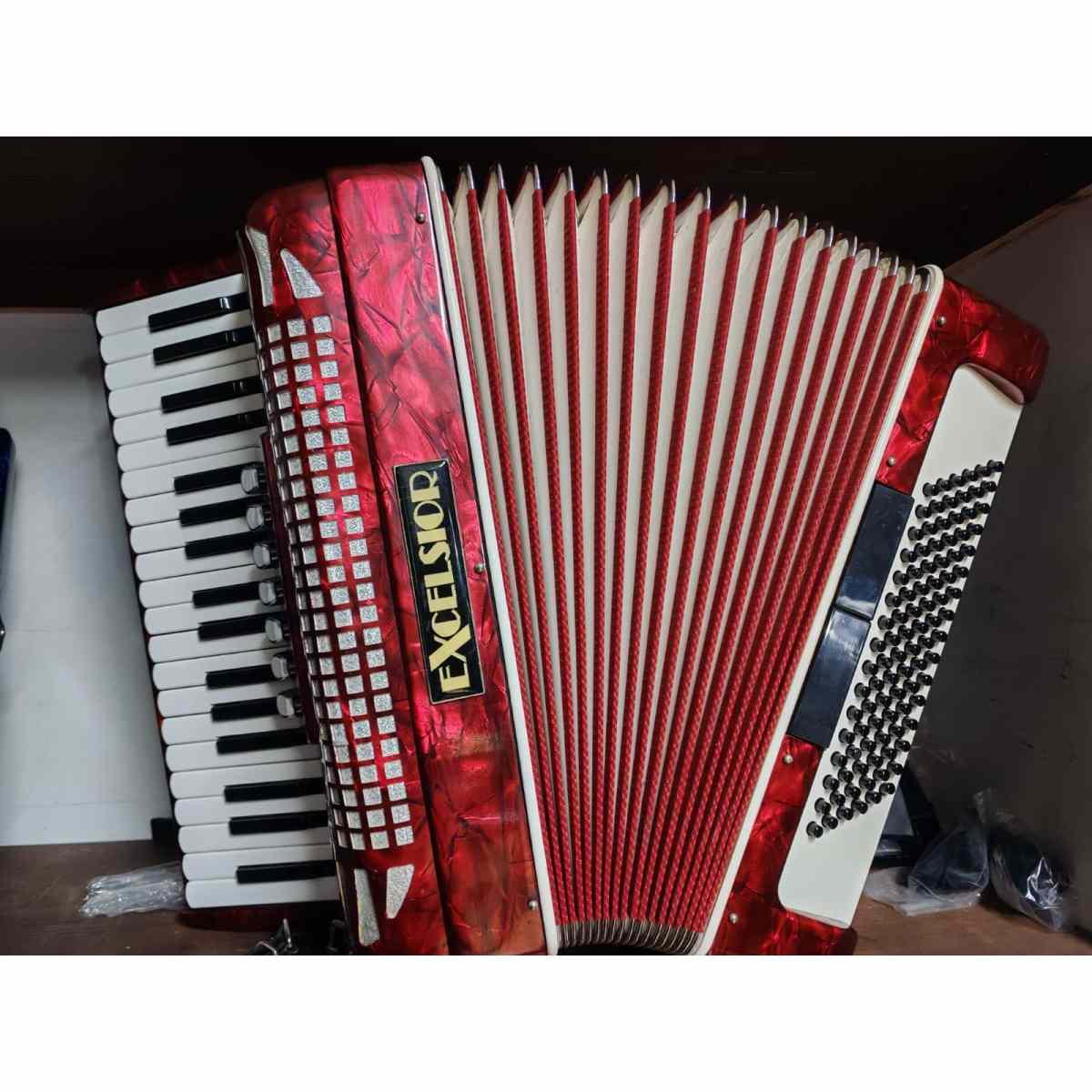 EXCELSIOR Fisarmonica 96 bassi 37 tasti, usata